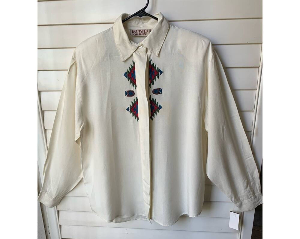 Southwestern Embroidered Off White Long Sleeve Button Down Shirt NWT Women's XL